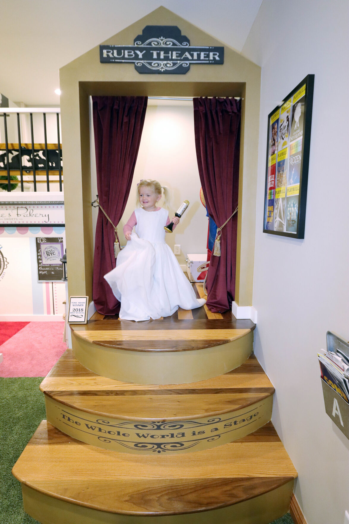 Ruby Theater_little diva 2.jpg